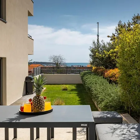 Erdgeschosswohnung Moonlight Mit Terrasse * Karpinjan
